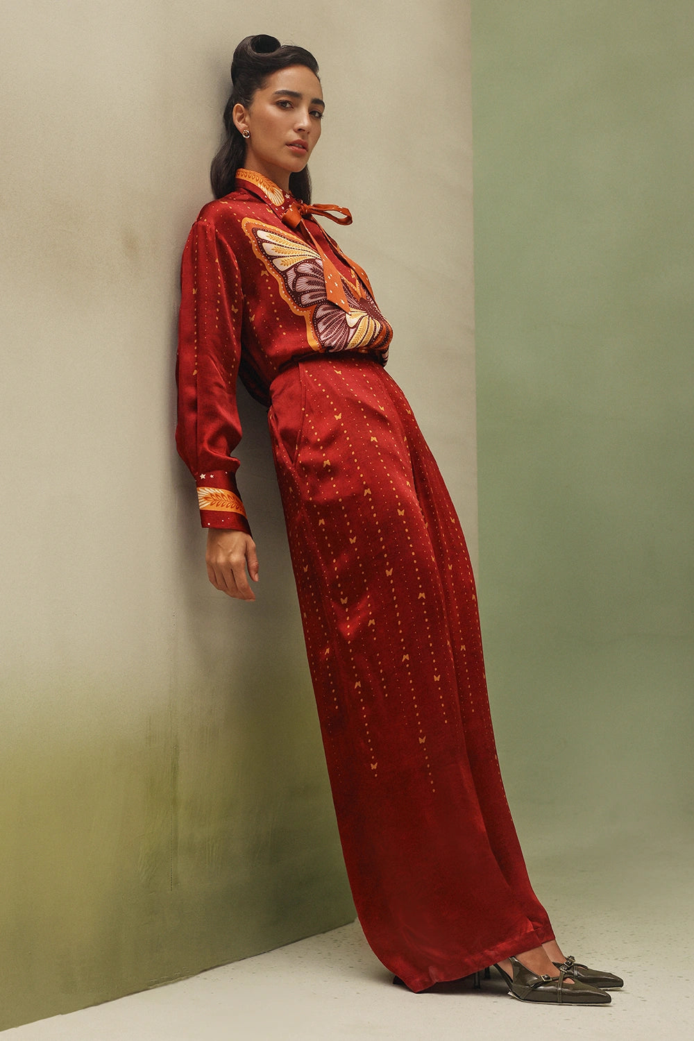 Wings of Wonder Iris Shirt with Thais Pants