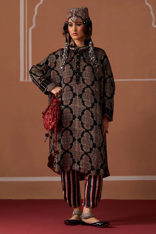 Sitara Kurta
