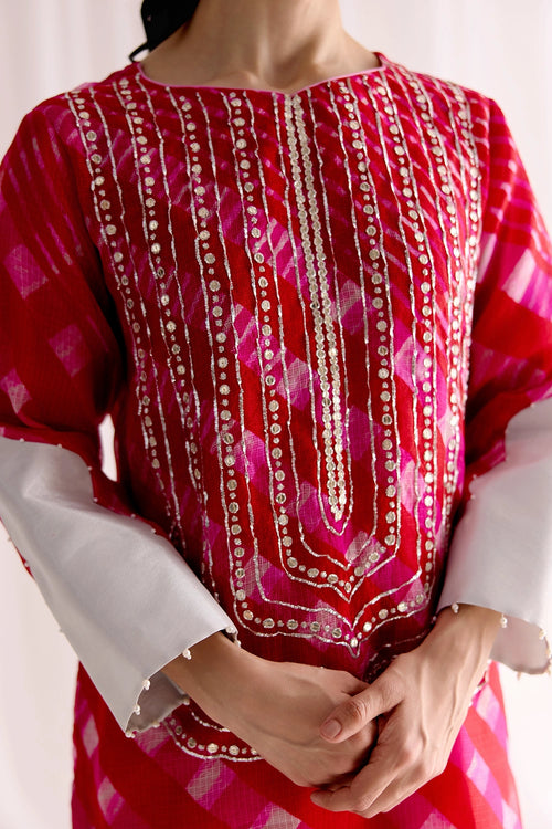 Leher-E-Gul Kurta Set