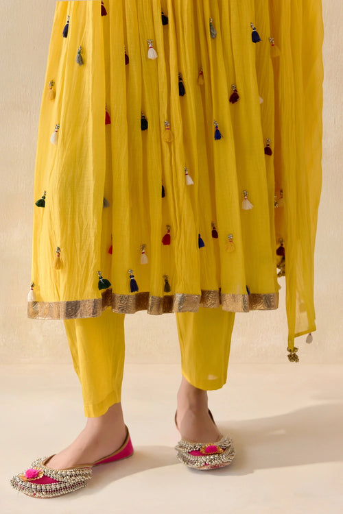 Peetambara Kurta Set