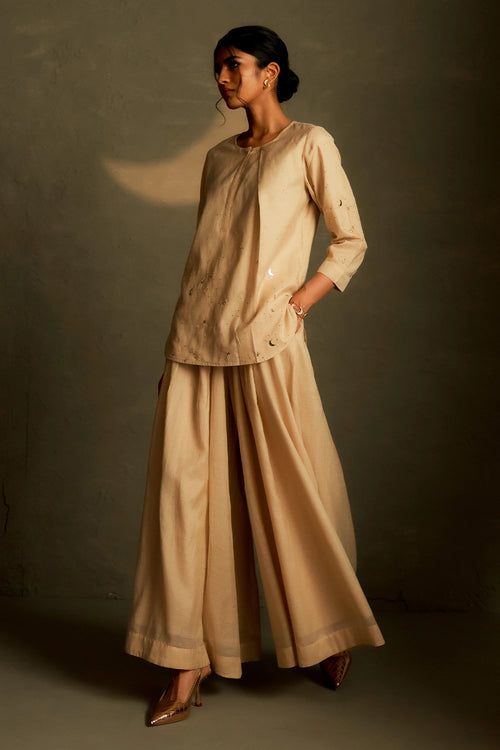 Chaand Kurti Skirt Set