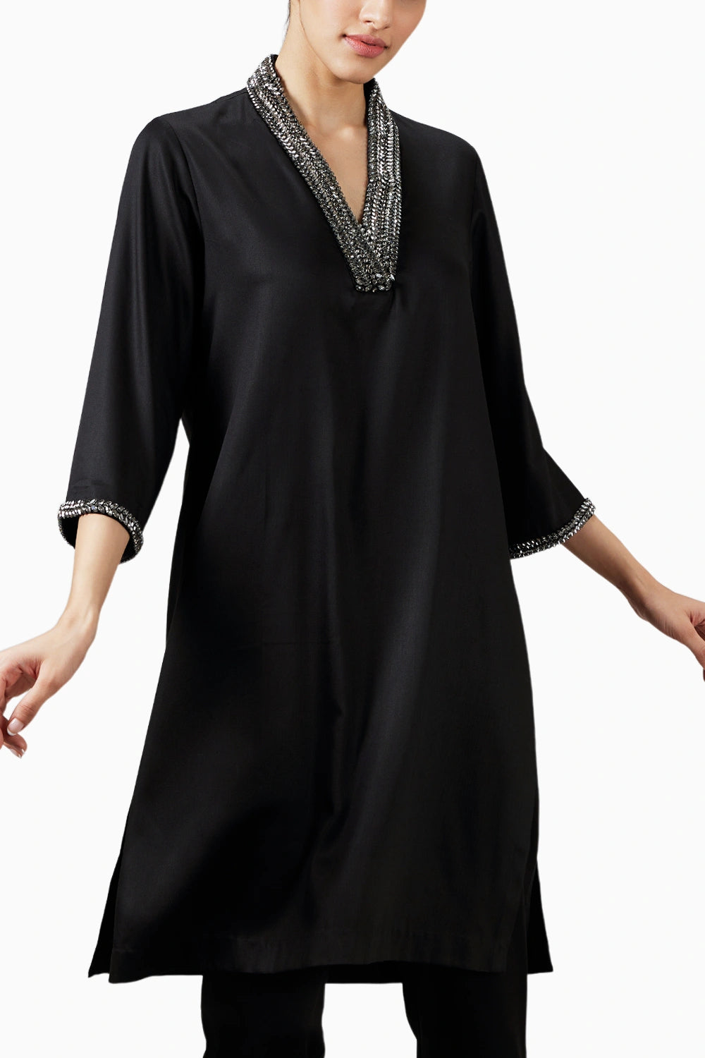 Étoile Noir Kurta Set