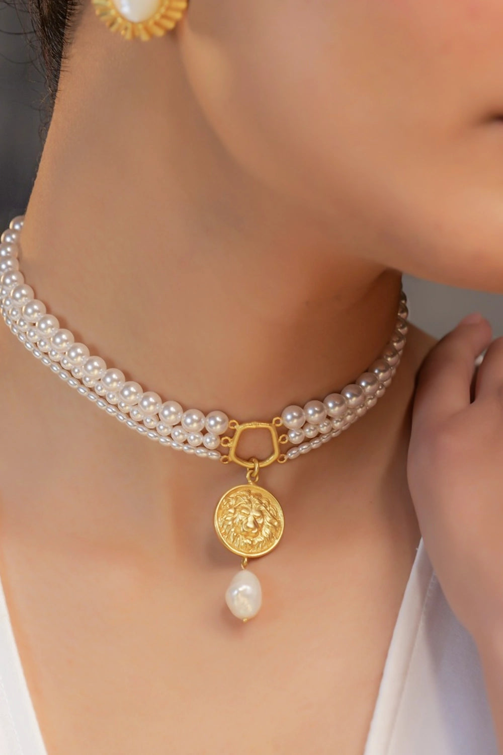 Roaring to Go Pearl Necklace