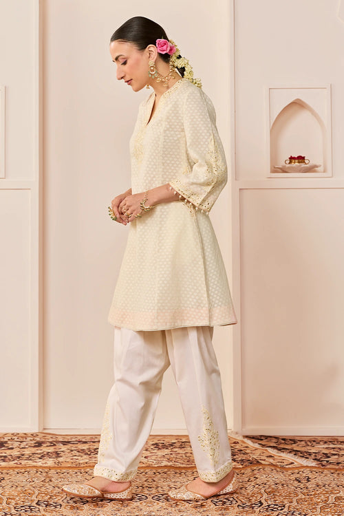 Reem Daisy Ivory Short Choga with Dogri Salwar and Dupatta