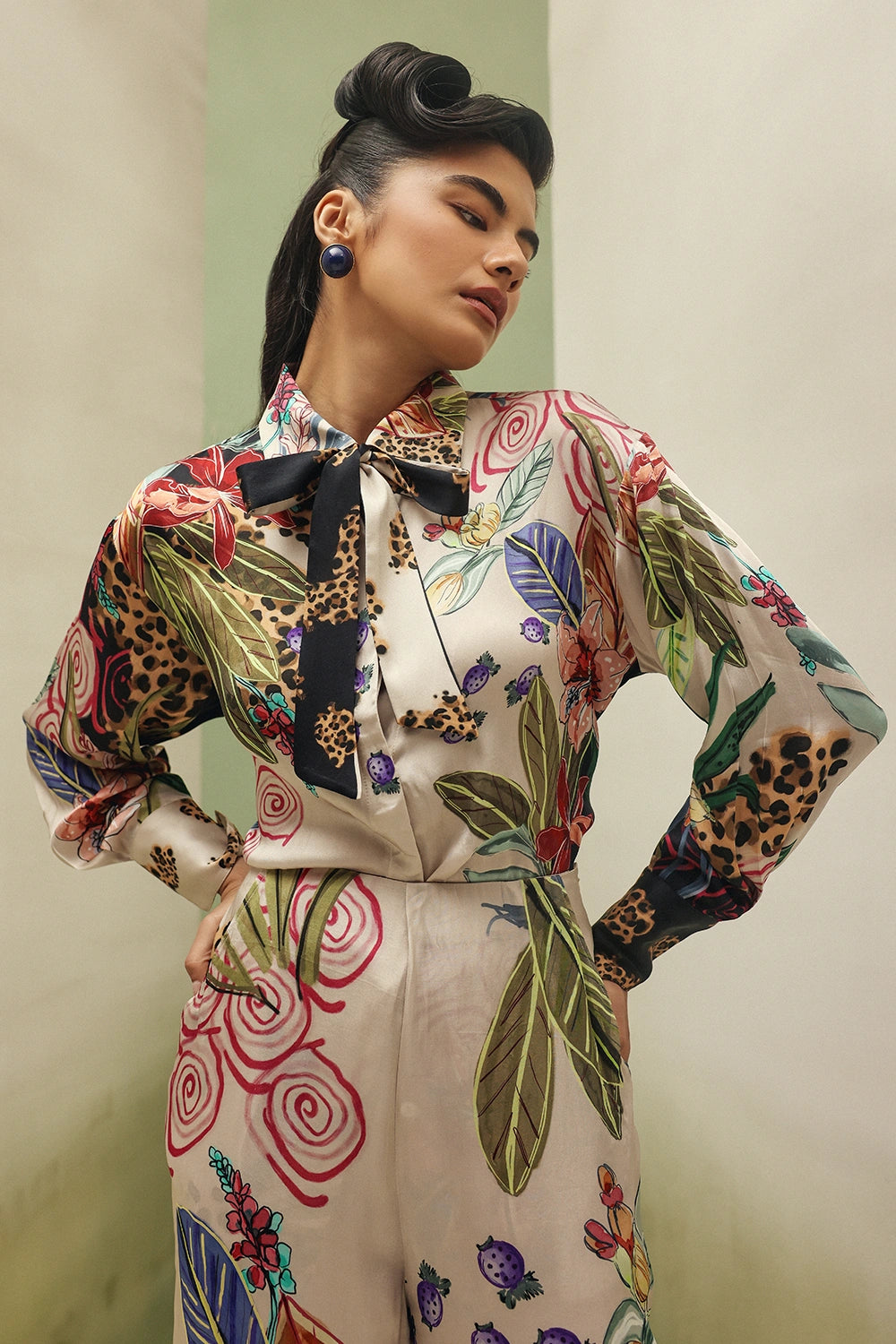 Wildflower Iris Shirt with Thais Pants