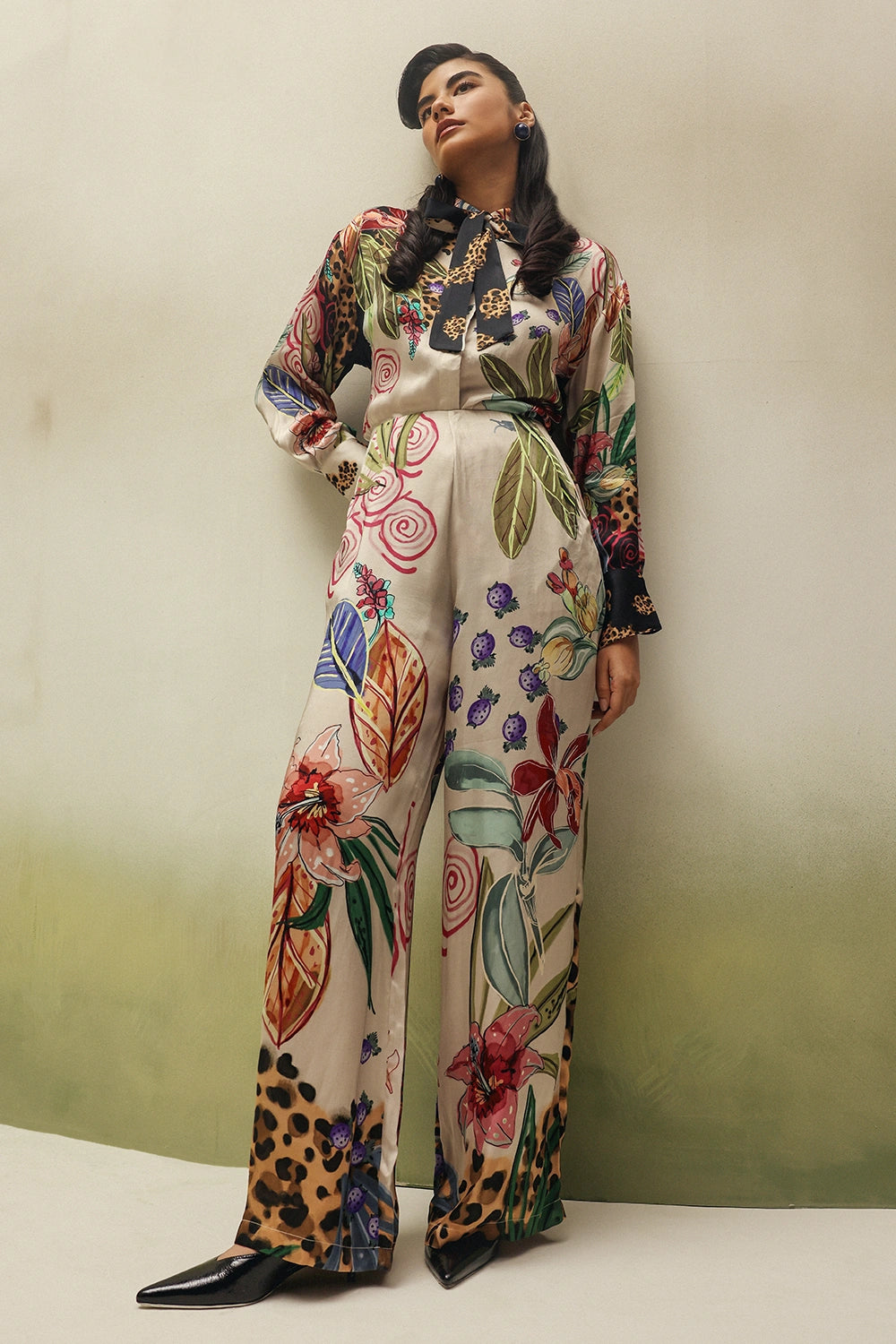 Wildflower Iris Shirt with Thais Pants