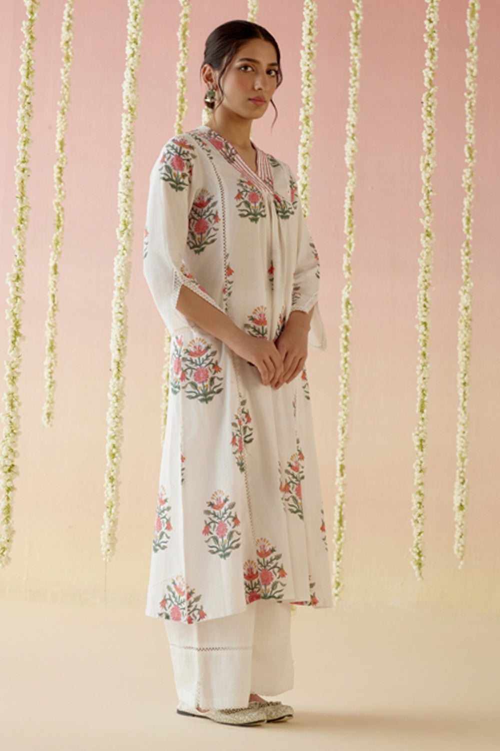 Pearl Pink Buta Kurta with Wide Leg Pants