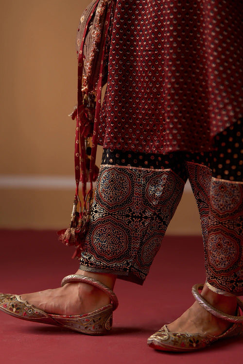 Gargi Salwar