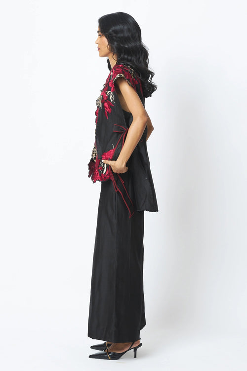 Pilar Floating Cape with Inner and Pants