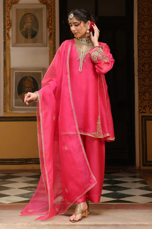 Ahista Pink Pheran Short Kurta Set With Dupatta