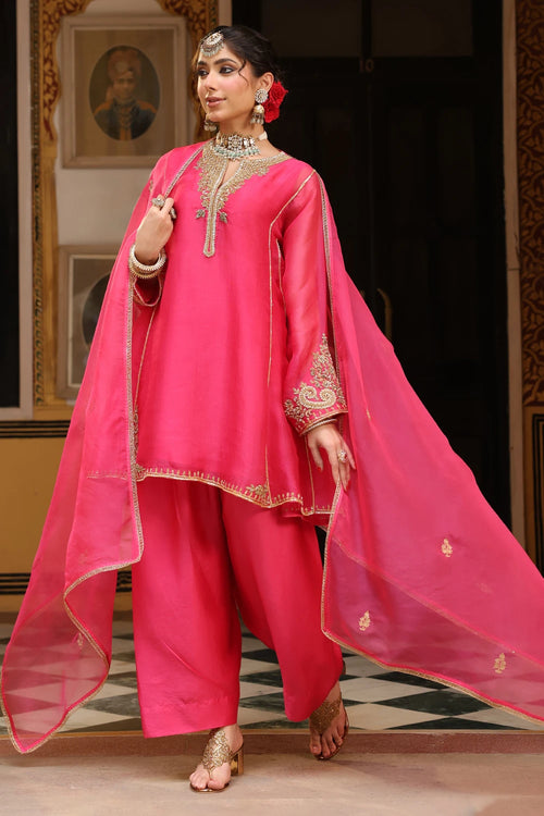 Ahista Pink Pheran Short Kurta Set With Dupatta