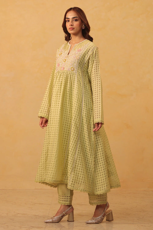 Vaayu Green Panelled Kalidar Set