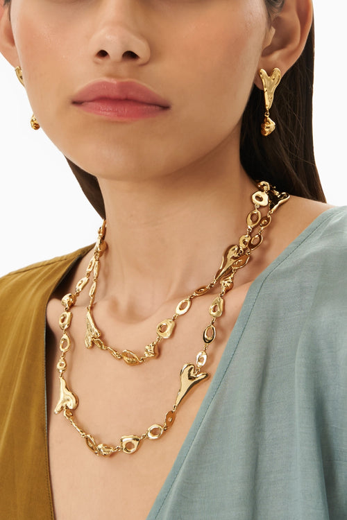 The Heart and Pebble Chain