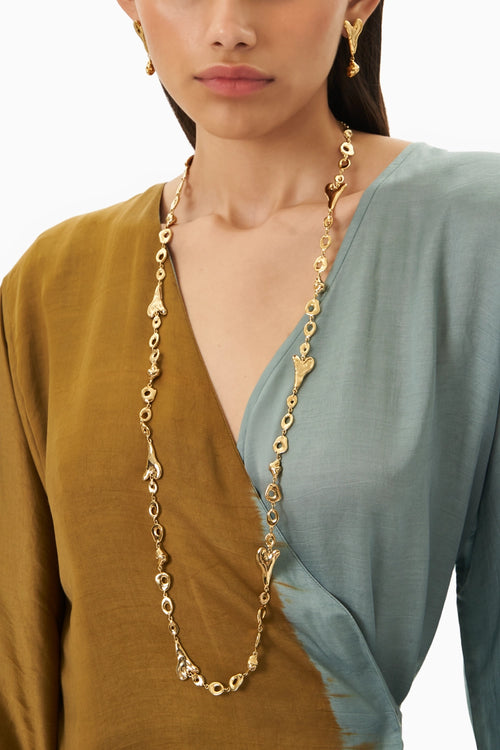 The Heart and Pebble Chain