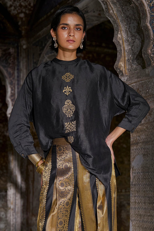 Embroidered Motif Boxy Shirt