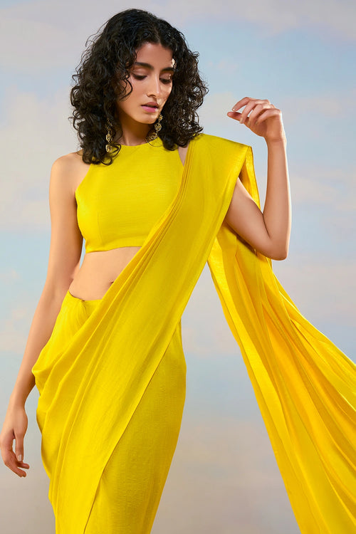 Textured Sleeveless Blouse And Sari Set