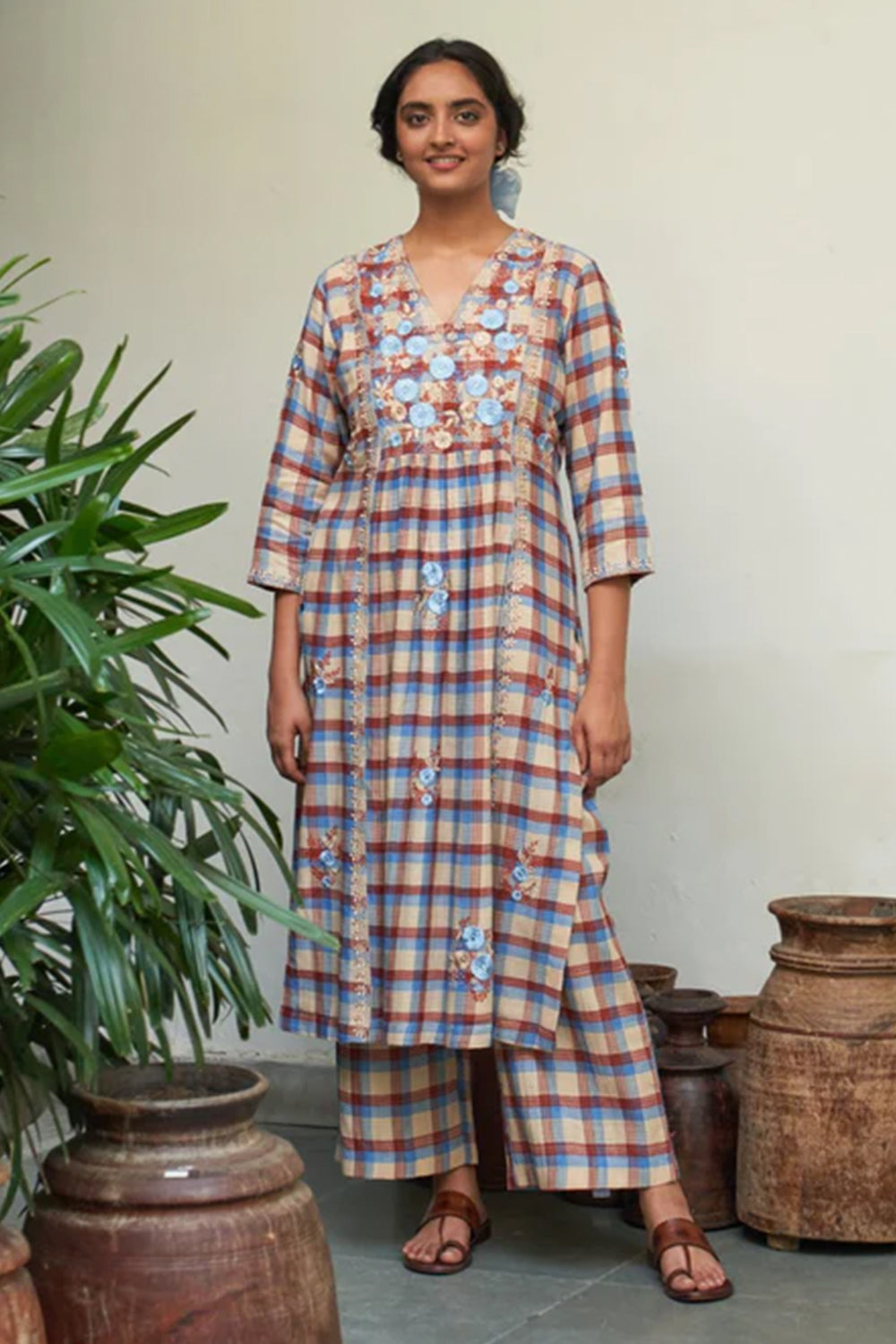 Asmani Jugnu Phool Kurta Set