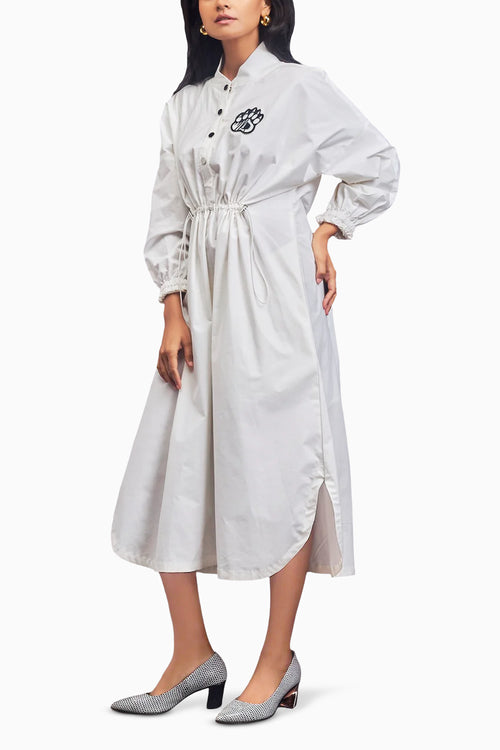 White Oversized Dress With Ruched Detailing On The Waist