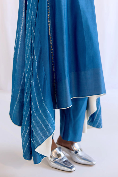 Neelaya Kurta Set