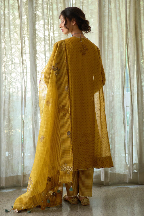 Nimi Dupatta