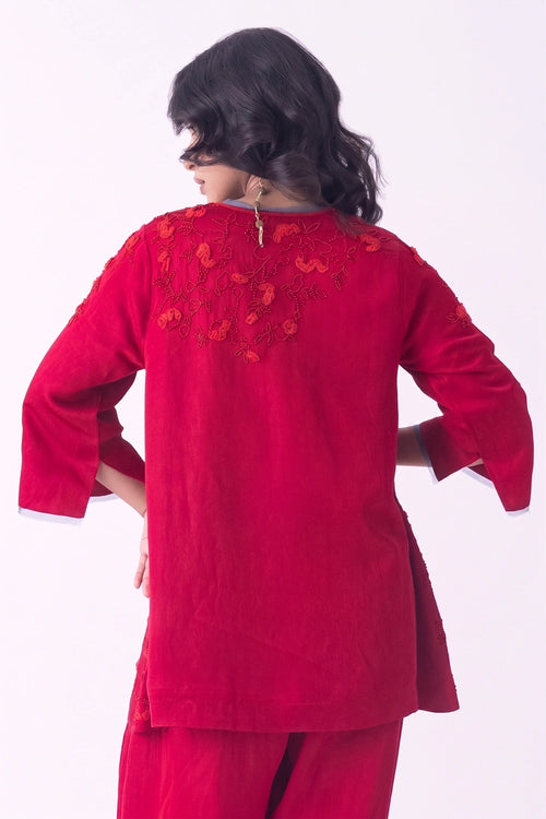 Eira Kurti