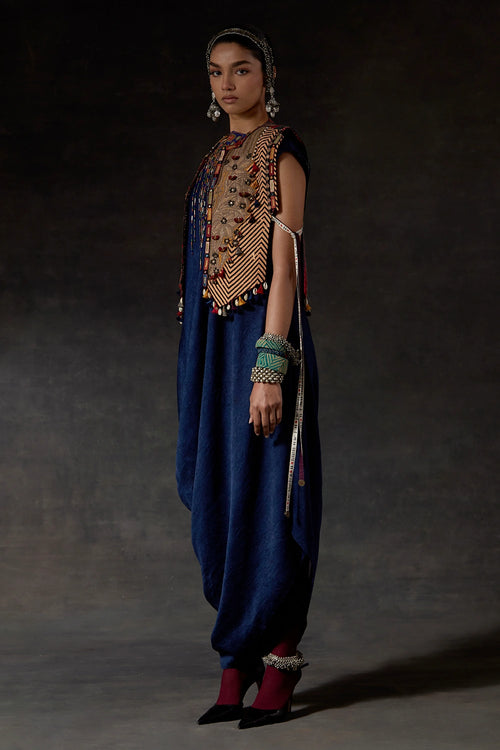 Akaar Zuri Gilet Set With Dress