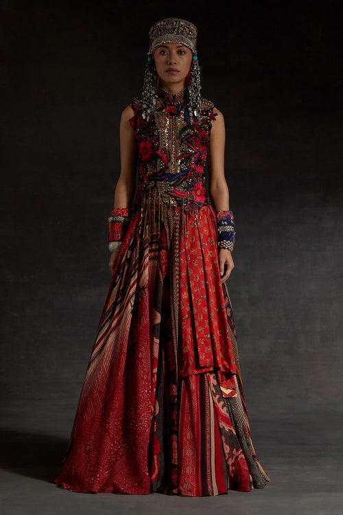 Akaar Inaq Corset Top Set
