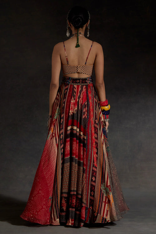 Akaar Kama Blouse Set