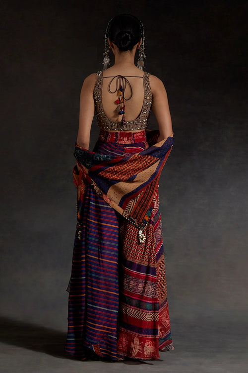 Akaar Kalpa Blouse Set With Skirt And Dupatta