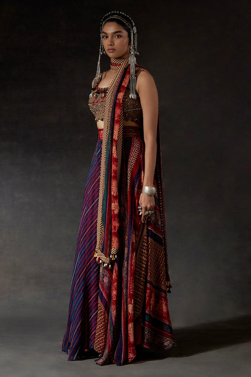 Akaar Kalpa Blouse Set With Skirt And Dupatta
