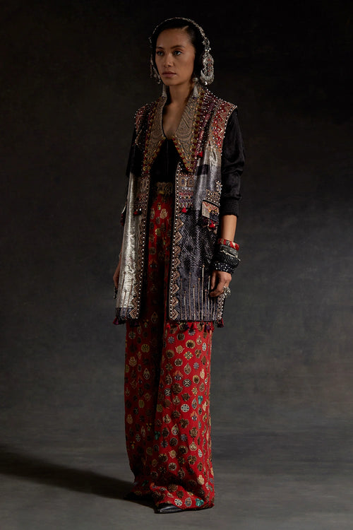 Akaar Ruhi Sleeveless Jacket Set