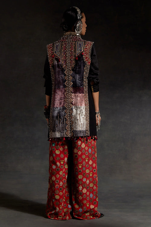 Akaar Ruhi Sleeveless Jacket Set