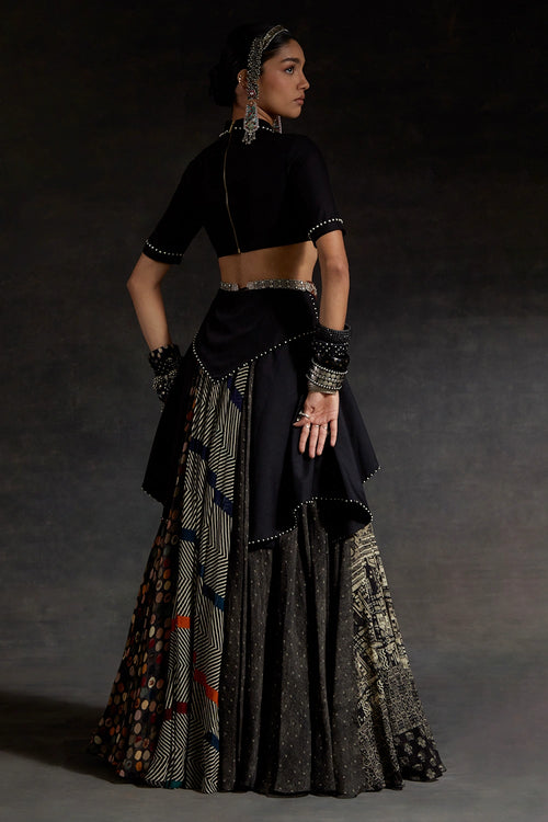 Akaar Areej Blouse Set