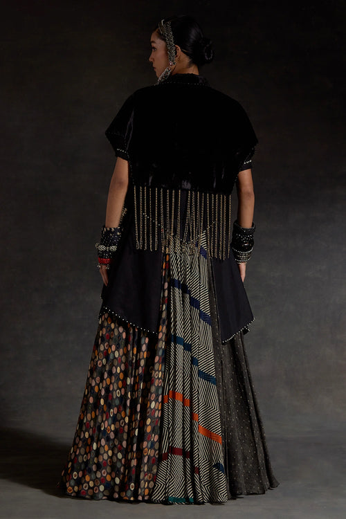 Akaar Zoa Cropped Trench And Skirt Set With Blouse