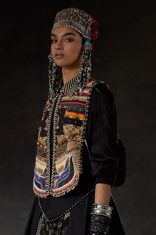 Akaar Zuri Gilet Co-ord Set