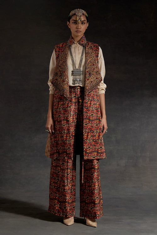 Ecru Akaar Hina Trench Coat Set