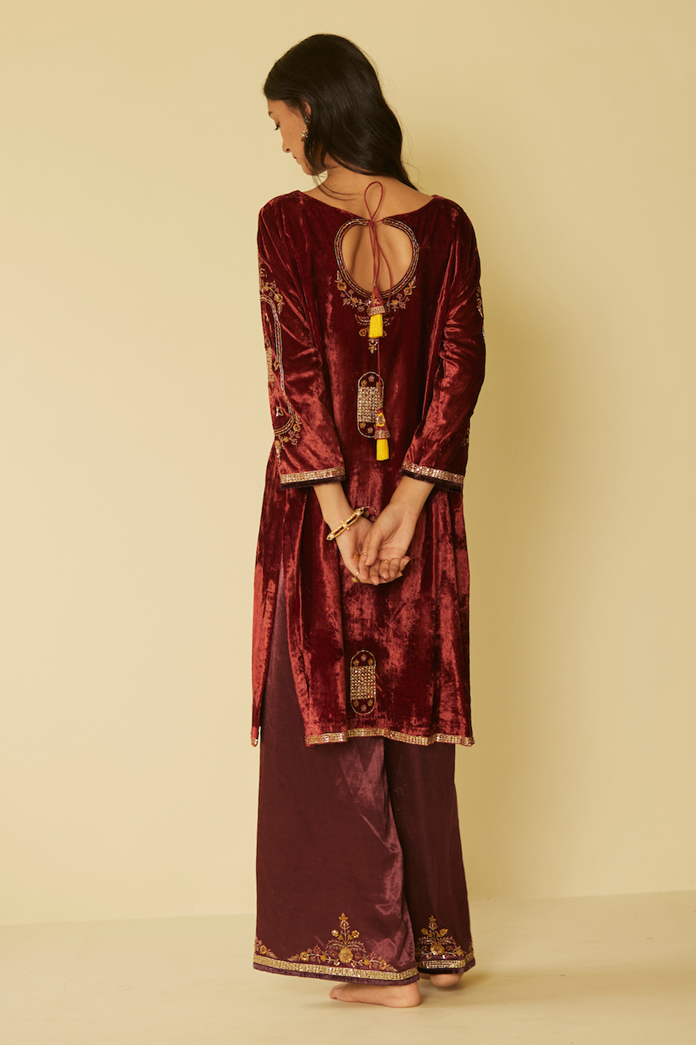 Red Dareecha Kurta Set