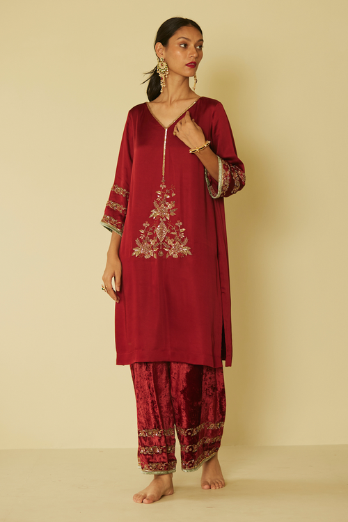Red Arya Kurta Set