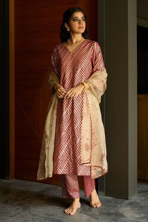 Red Naad Suit