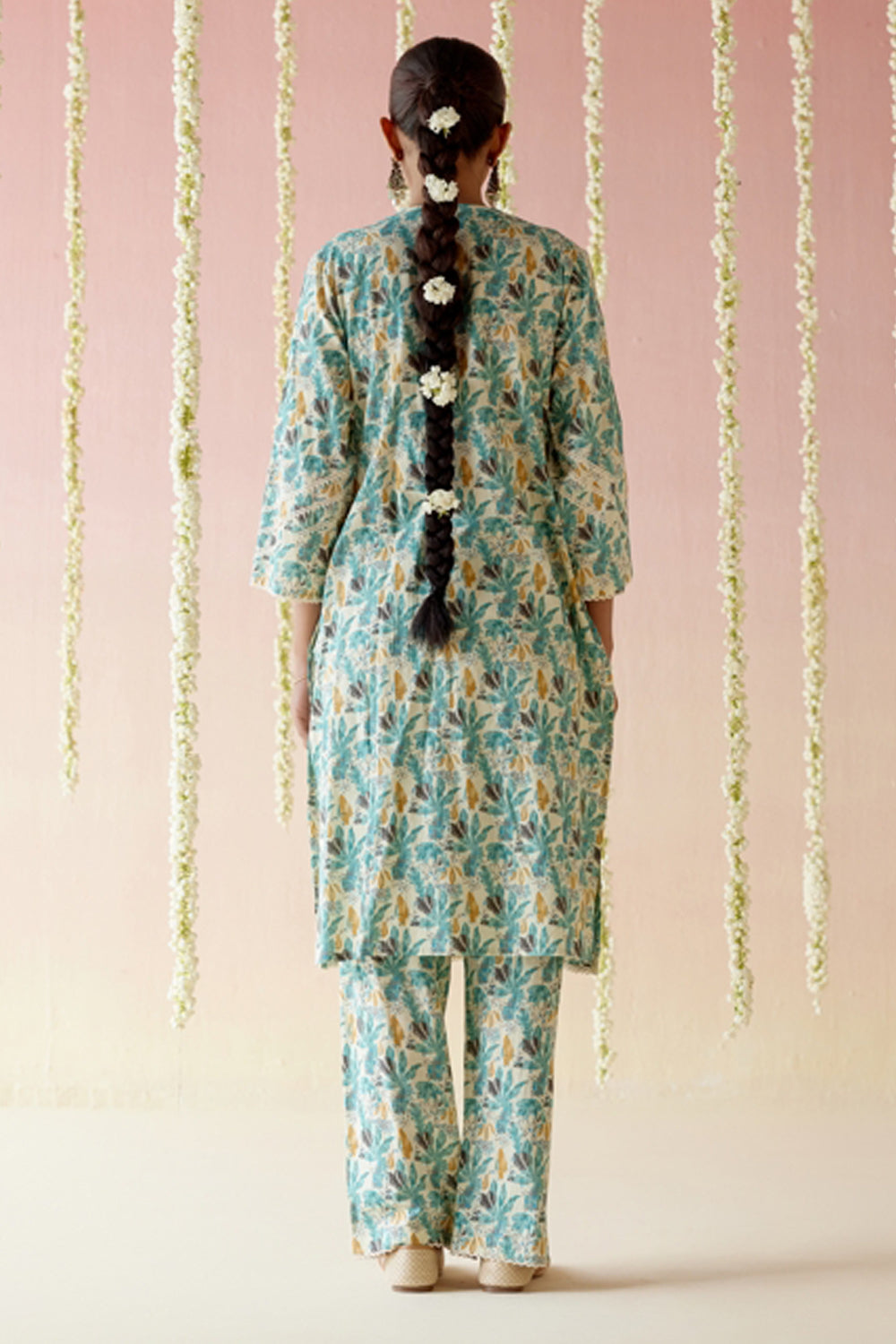 Cremon Blue Floral Kurta with Narrow Pants