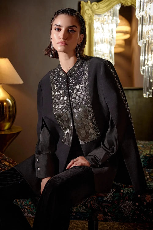 Black Sim Crepe Cape