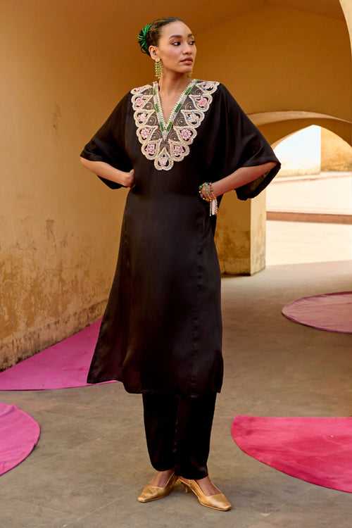 Jantar Mantar Chintz Chameli Kaftan Set