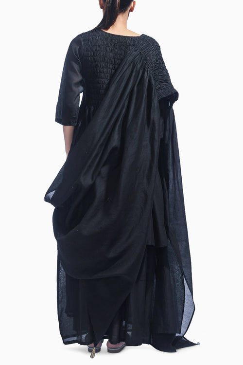 Noir Rhythm Kurta Set