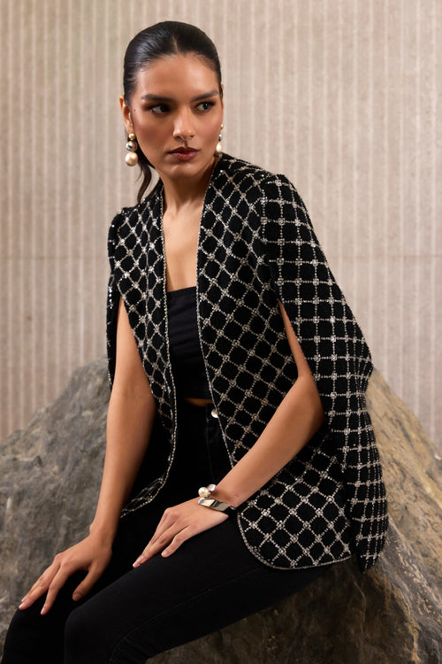 Luminescent Lattice Cape