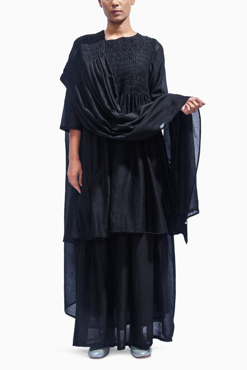 Noir Rhythm Kurta Set