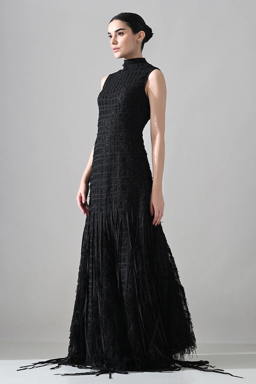 Black Sleeveless Grid-Textured Silhouette
