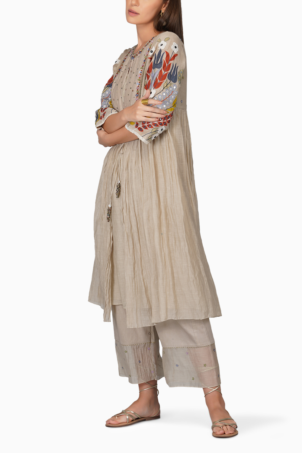 Layered Kurta Set with Applique Sleeves