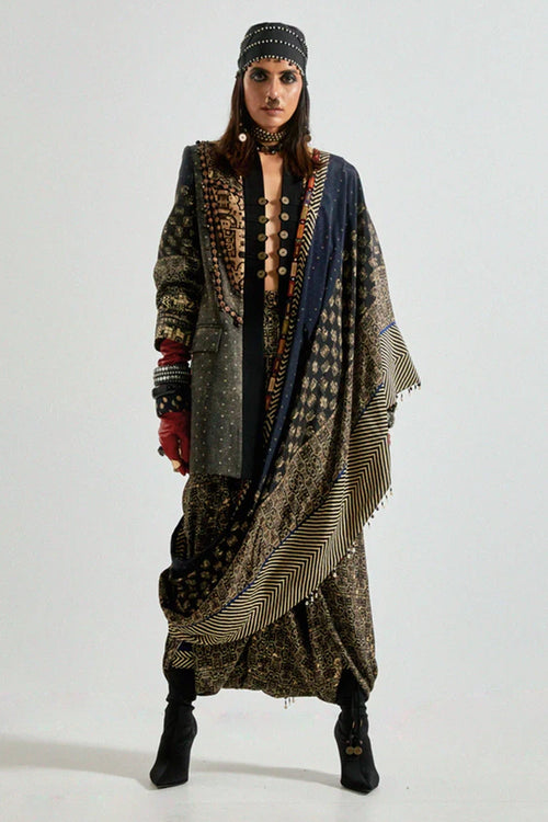 Akaar Open Dhana Jacket Set