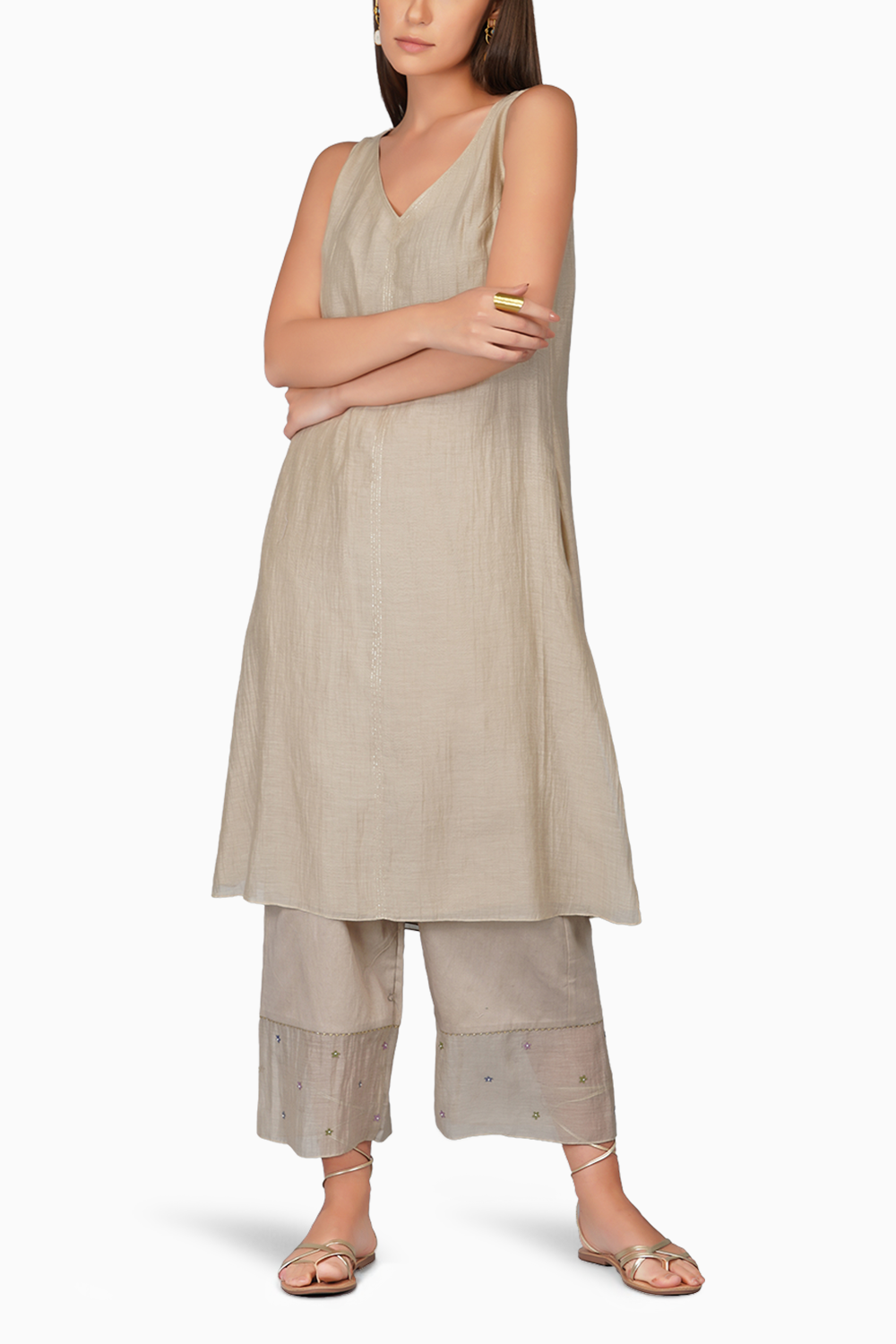 Layered Kurta Set with Applique Sleeves