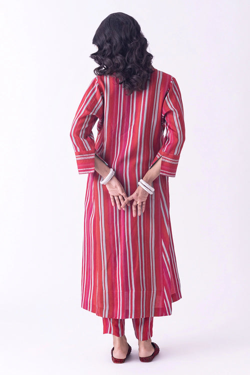 Tantu Kurta